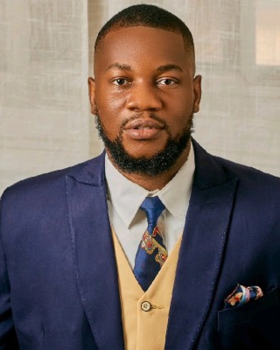 Francis Nkemdirim Egede, Rotarian and owner of KapKon Group, Teacher of the Year on Nkuzify